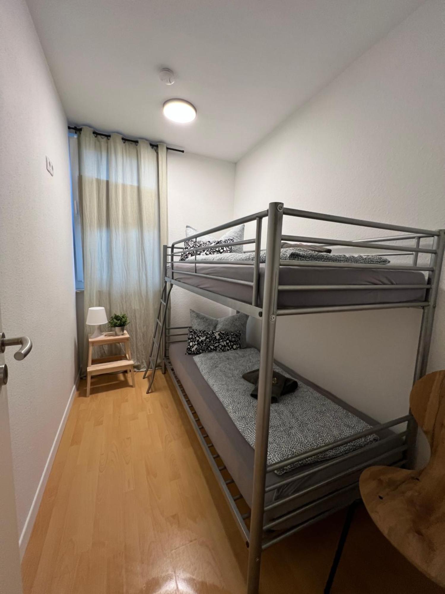 Apartment Humboldt 3 Schlafzimmer,Wifi, Netflix Parken, Terrasse, Klimatisiert, Naehe Zentrum Jena Ngoại thất bức ảnh